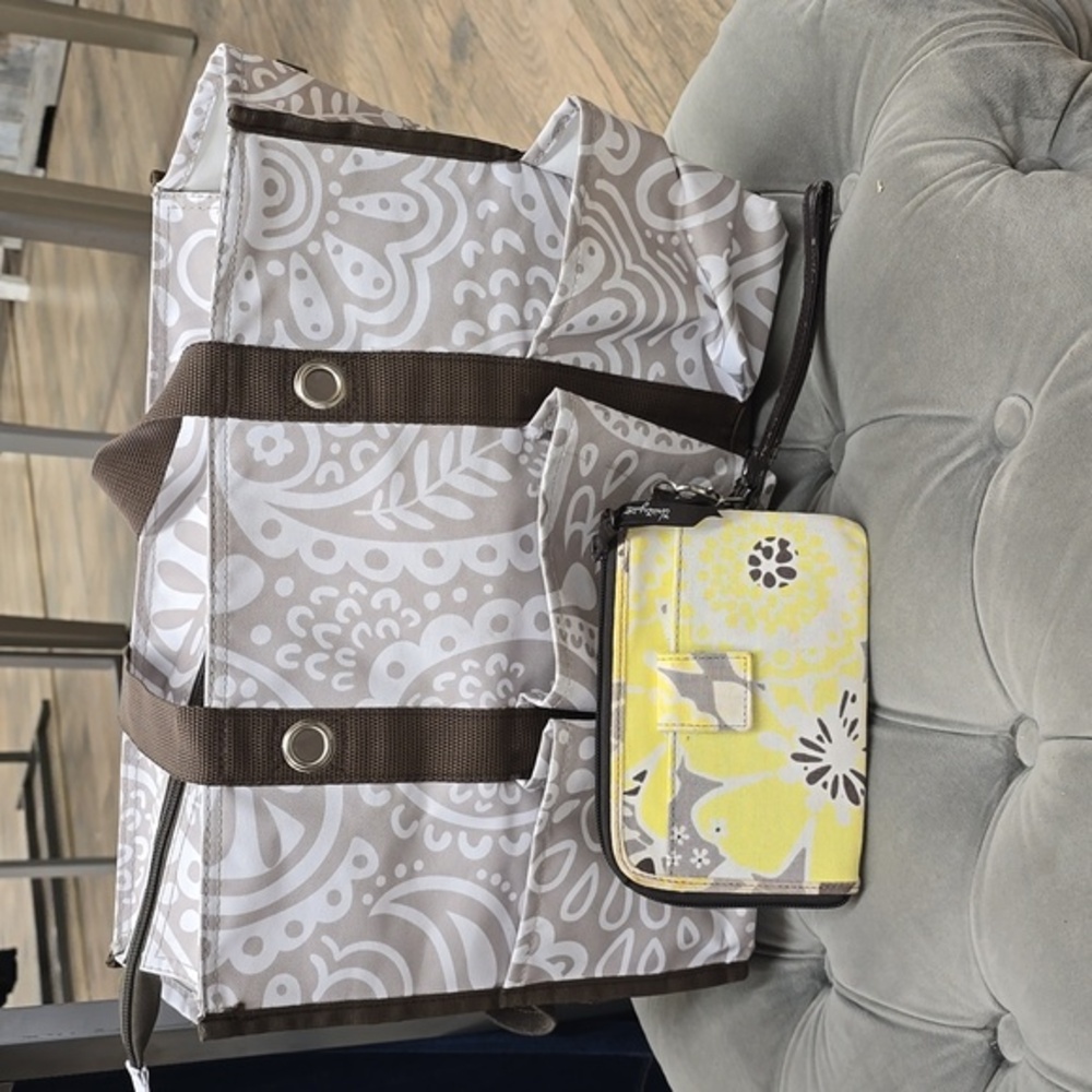 THIRTY-ONE | Compartment Organizer Bag and bonus‎ wristlet| 2-Piece Lot